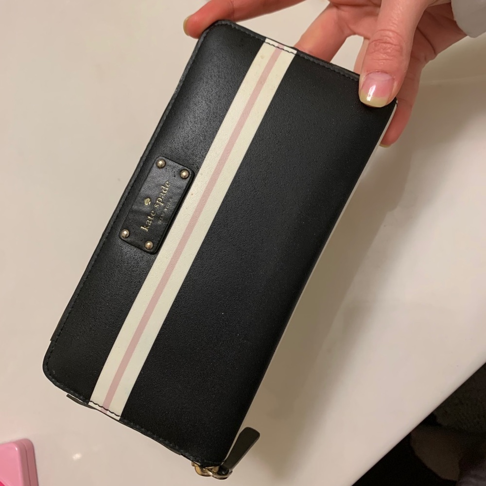 Kate Spade large zipper wallet